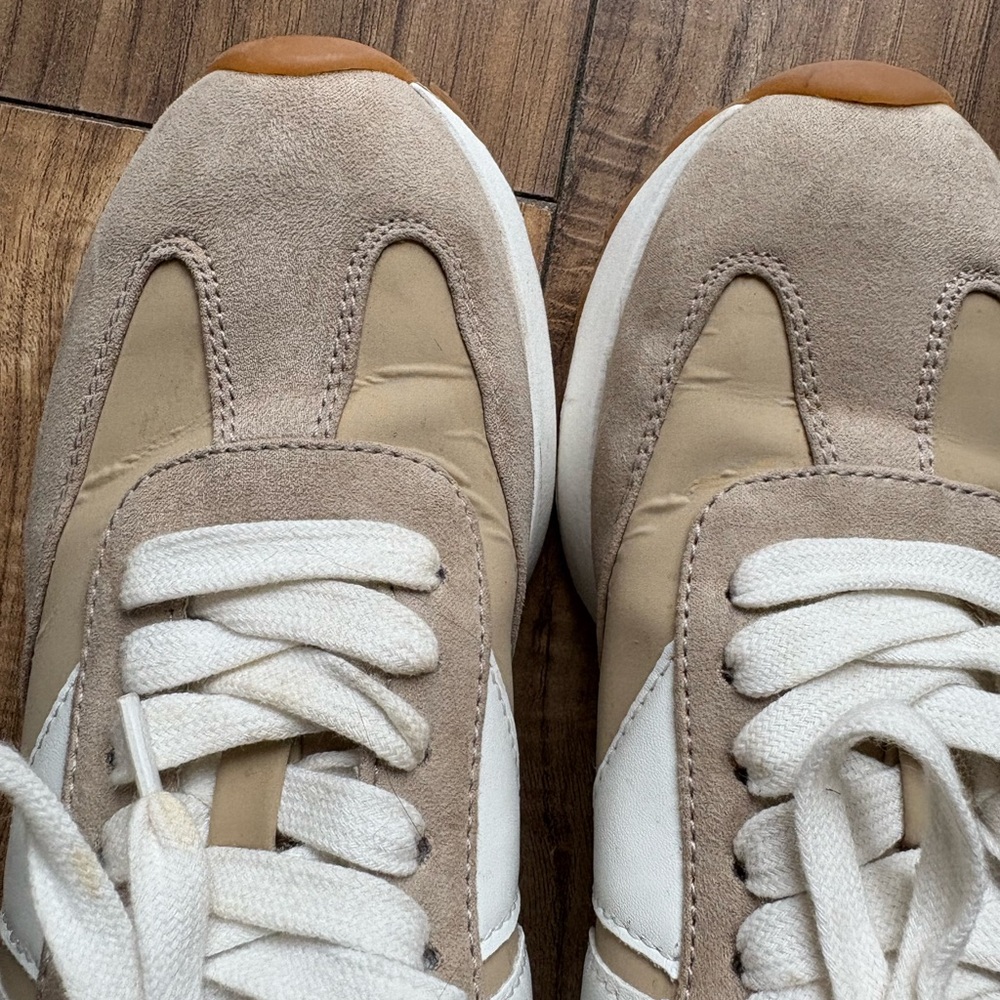 Steve Madden Women's Escapade Retro-Inspired Sneakers with Chunky Midsole - Picture 7 of 11